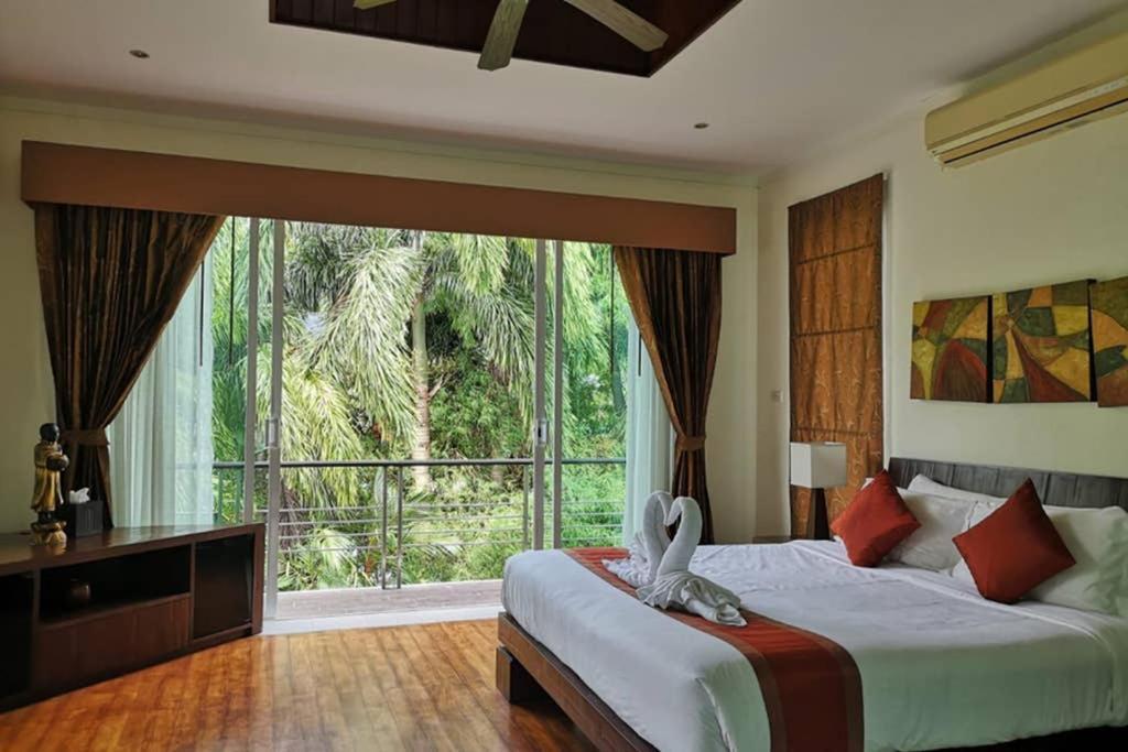 4 Bedroom Villa Kamala Beach Phuket ภายนอก รูปภาพ