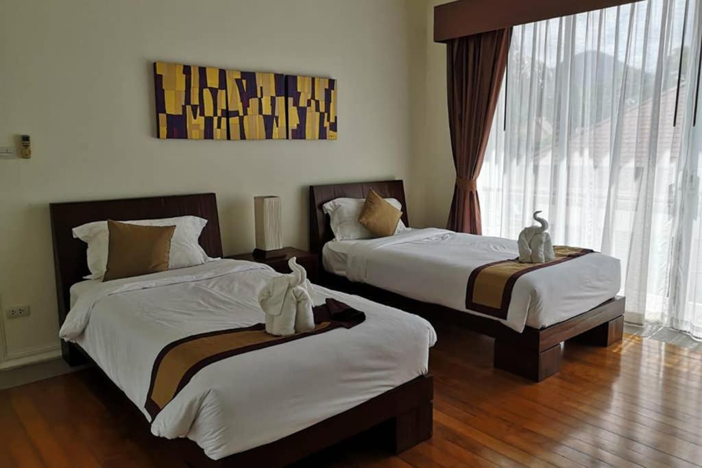 4 Bedroom Villa Kamala Beach Phuket ภายนอก รูปภาพ