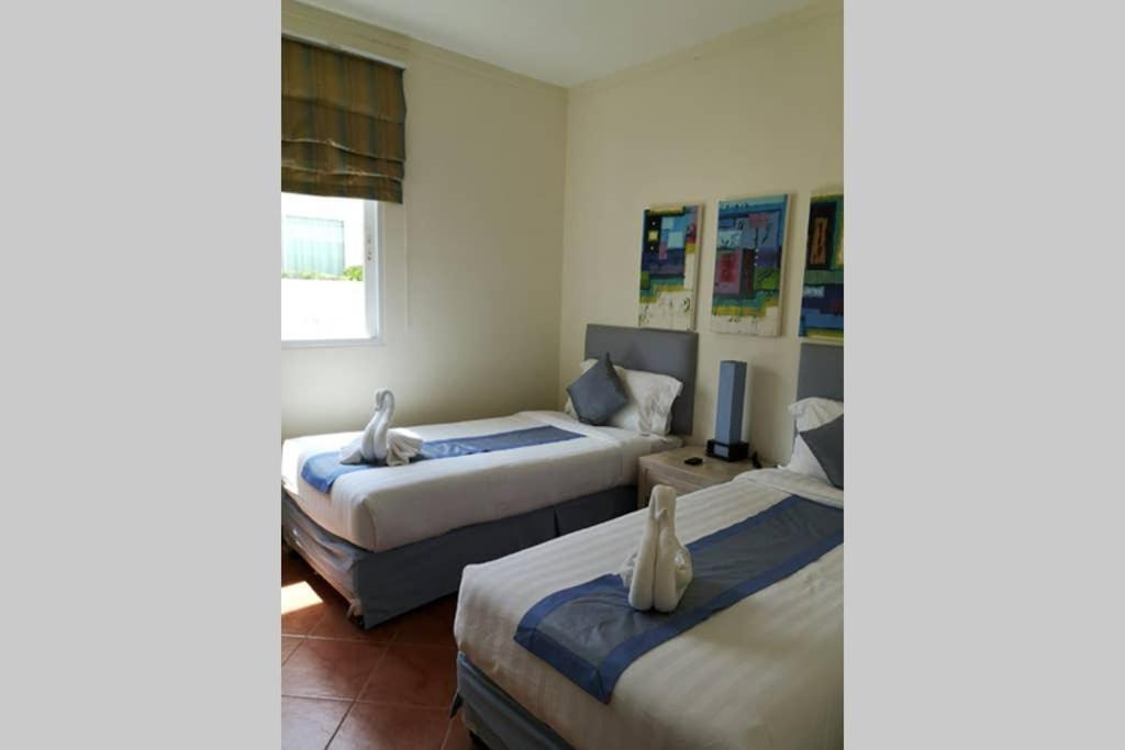 4 Bedroom Villa Kamala Beach Phuket ภายนอก รูปภาพ