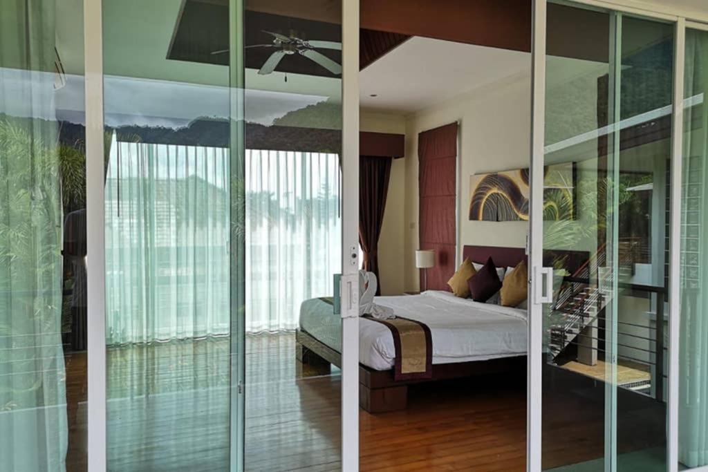 4 Bedroom Villa Kamala Beach Phuket ภายนอก รูปภาพ